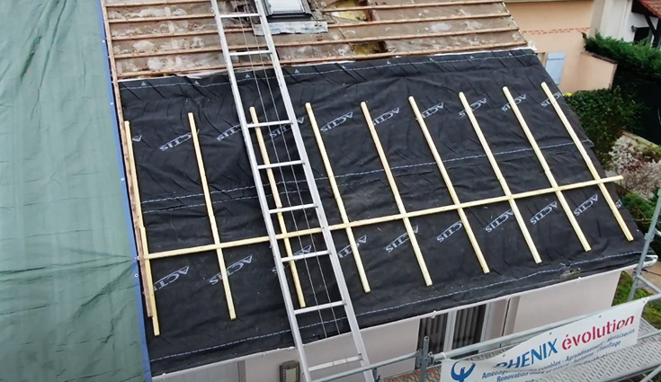 Riqualificazione della copertura di un padiglione Maison Phénix con Triso-Toiture